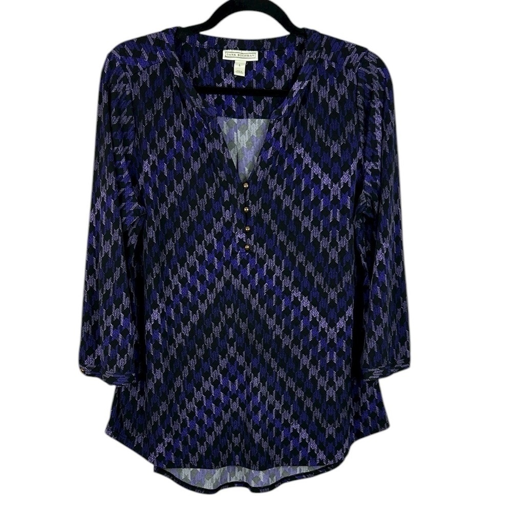Dana Buchman Printed Roll Tab Blouse Large Purple Black Geometric V-Neck Top